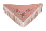 ピンクの刺繍の小さなショール、大きなフクシアとピンクの薔薇3本付き 90.909€ #50759M2RSPLFXRS